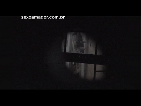 ❤️ Si Blondie ay lihim na nakunan ng video ng isang voyeur ng kapitbahayan na nakatago sa likod ng mga guwang na brick ❤️❌ Fuck video sa porn tl.it-com.top ❌❤