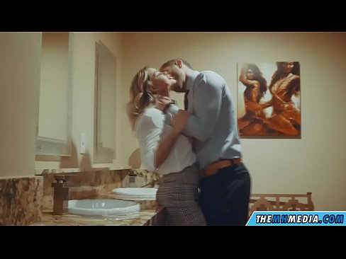 ❤️ Kapag ang isang busty blonde seduces sa isang pampublikong banyo ❤️❌ Fuck video sa porn tl.it-com.top ❌❤